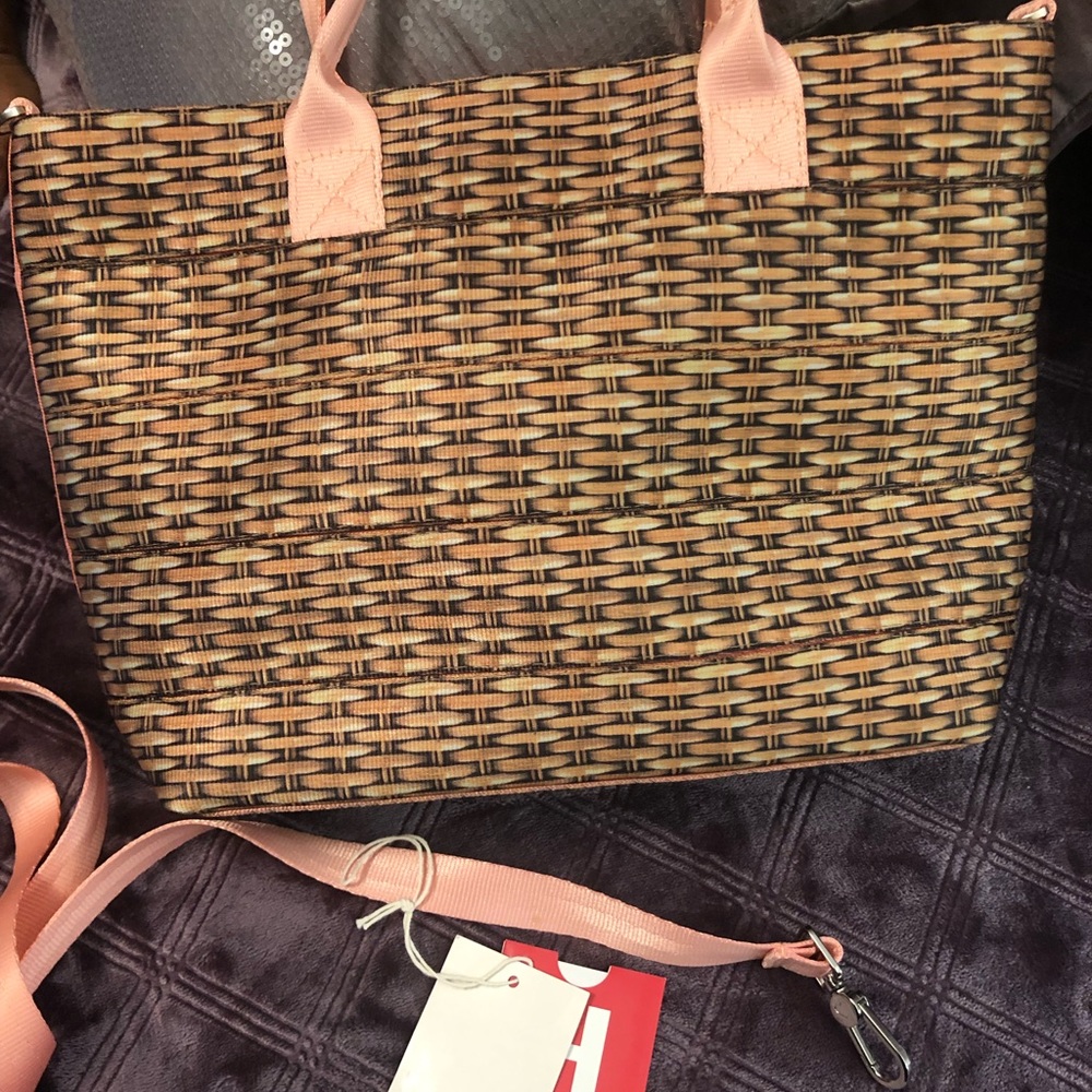 Harvey’s Seatbelt Mini Streamline Wicker